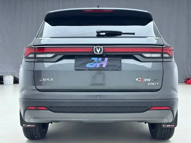 Changan CS35 Plus — Фото автомобиля 5