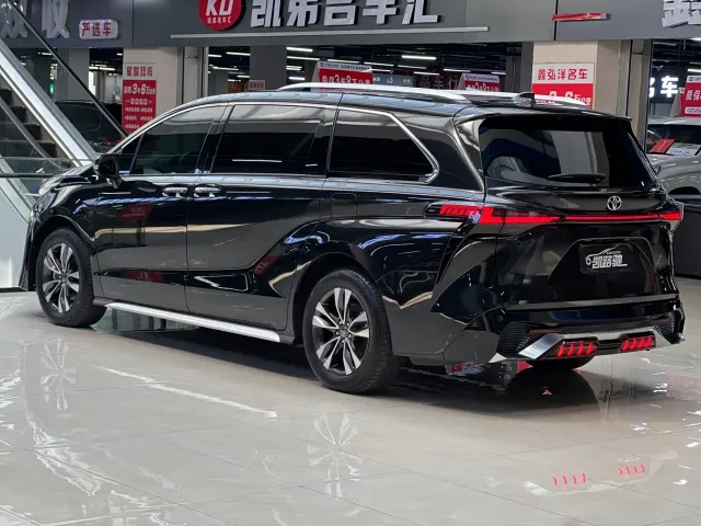 Toyota Granvia — Фото автомобиля 21