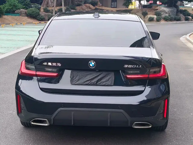 BMW 3 Series — Фото автомобиля 17