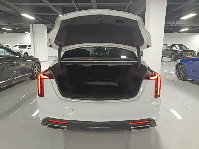 Cadillac CT5 — Фото автомобиля 18