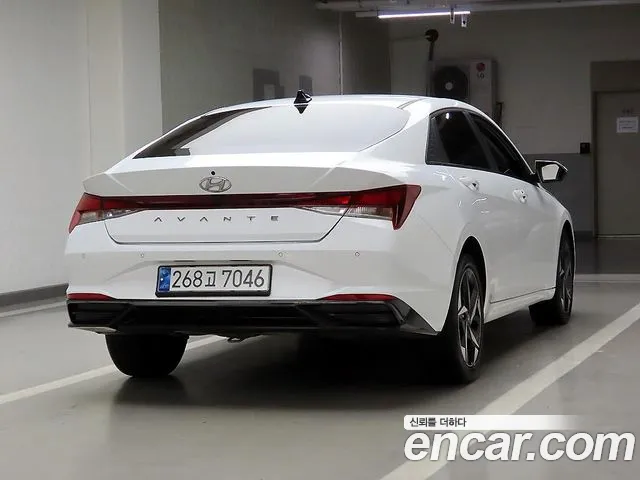 Hyundai Avante CN7 — Фото автомобиля 4