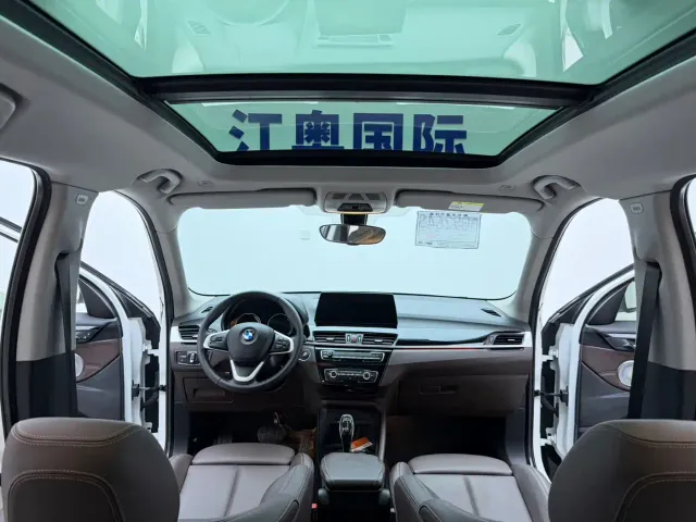 BMW X1 — Фото автомобиля 15