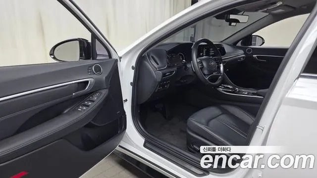 Hyundai Sonata — Фото автомобиля 15