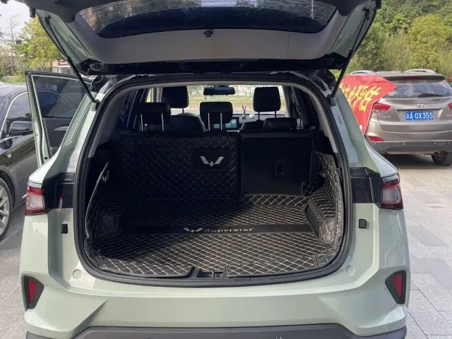 Wuling Asta — Фото автомобиля 15