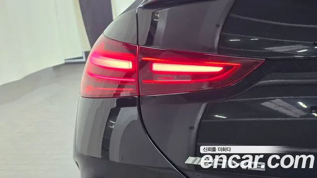 Mercedes-Benz GLE-Class — Фото автомобиля 22