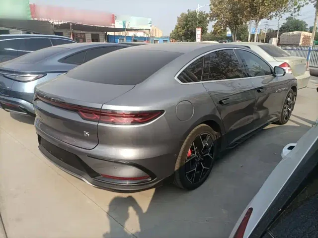 BYD Han — Фото автомобиля 6