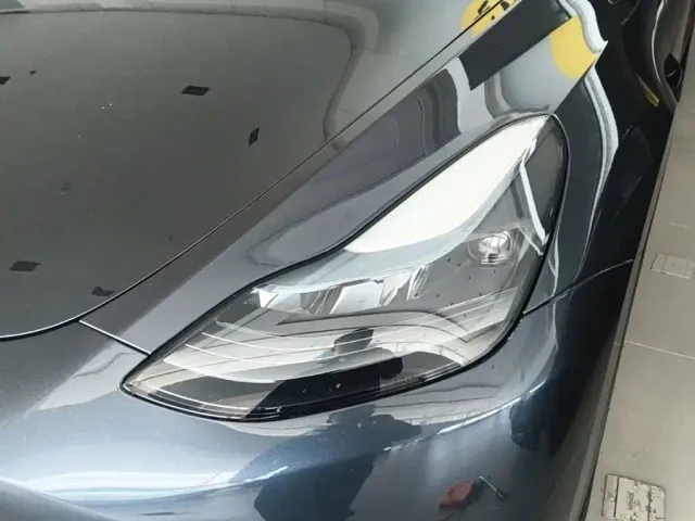 Tesla Model Y — Фото автомобиля 23