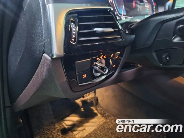 BMW 5 Series G30 — Фото автомобиля 17