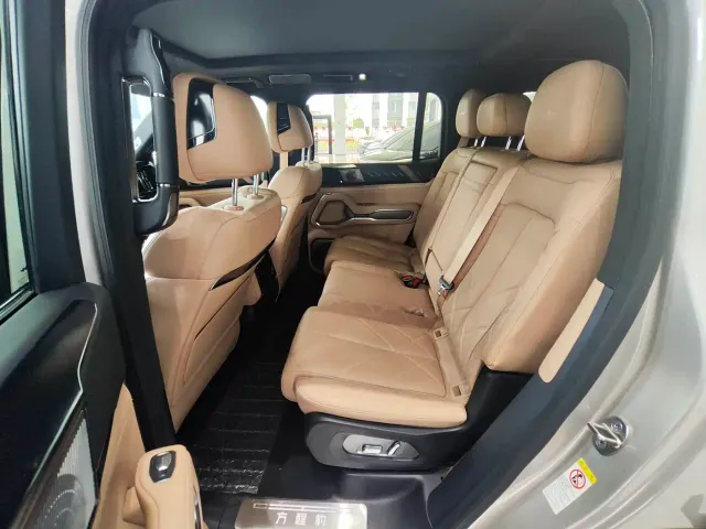 BYD FangChengBao Leopard 8 — Фото автомобиля 10