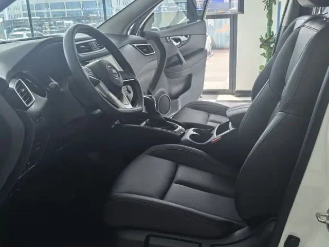 Nissan Qashqai — Фото автомобиля 11
