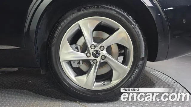 Genesis GV70 2.5T Бензин AWD — Фото автомобиля 5