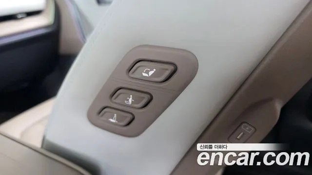 Kia Seltos Seltos 2 поколение Бензин 1.6T 2WD — Фото автомобиля 30