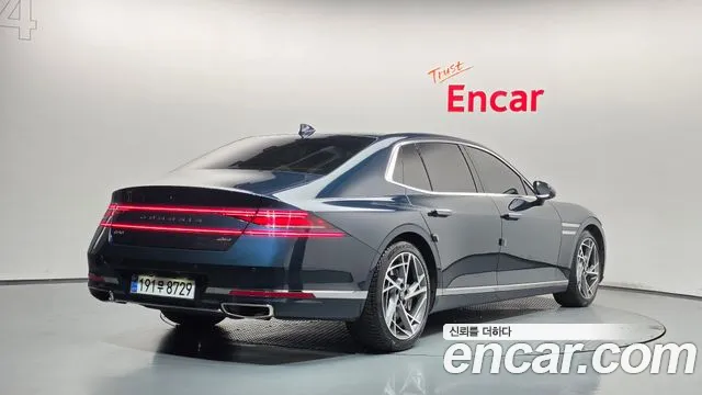 Genesis G90 Бензин 3.5 турбо AWD — Фото автомобиля 2