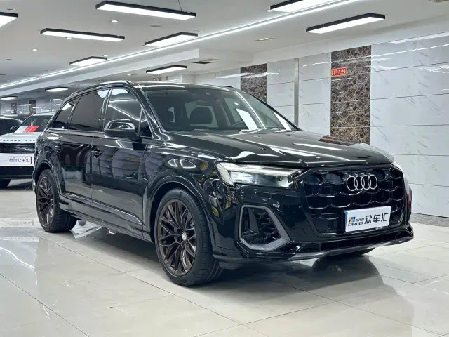 Audi Q7 — Фото автомобиля 3