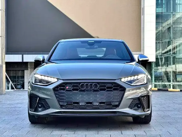 Audi S4 — Фото автомобиля 2