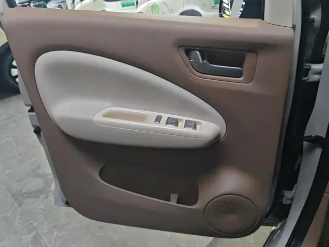 Wuling Hongguang Mini EV — Фото автомобиля 7
