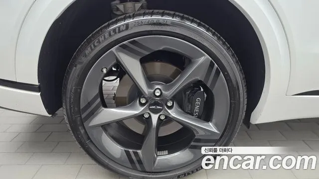 Genesis GV70 — Фото автомобиля 5