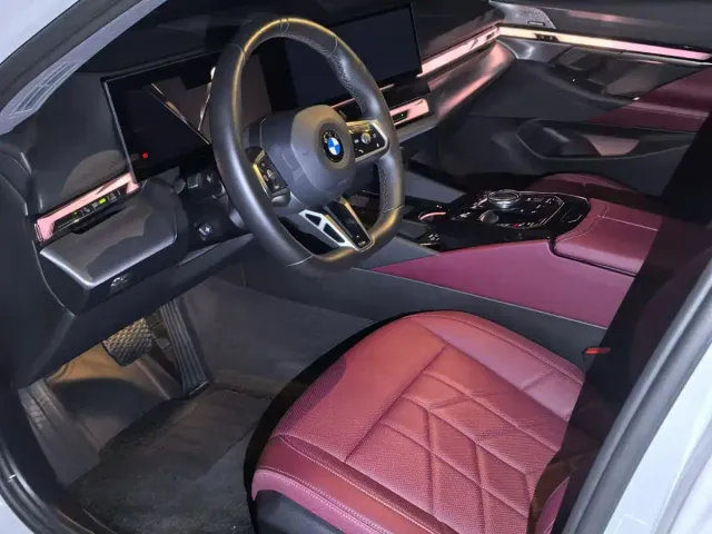 BMW 5 Series — Фото автомобиля 2