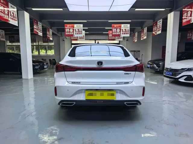 Changan Eado — Фото автомобиля 7