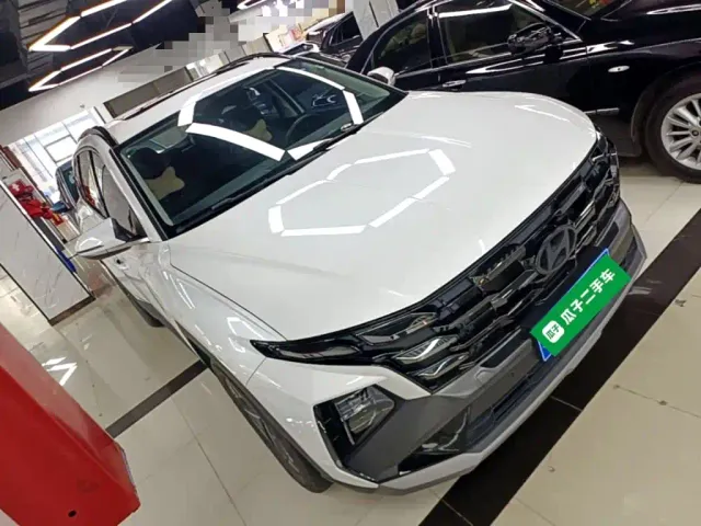 Hyundai Tucson — Фото автомобиля 3