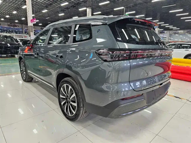 Chery Fengyun T8 — Фото автомобиля 3