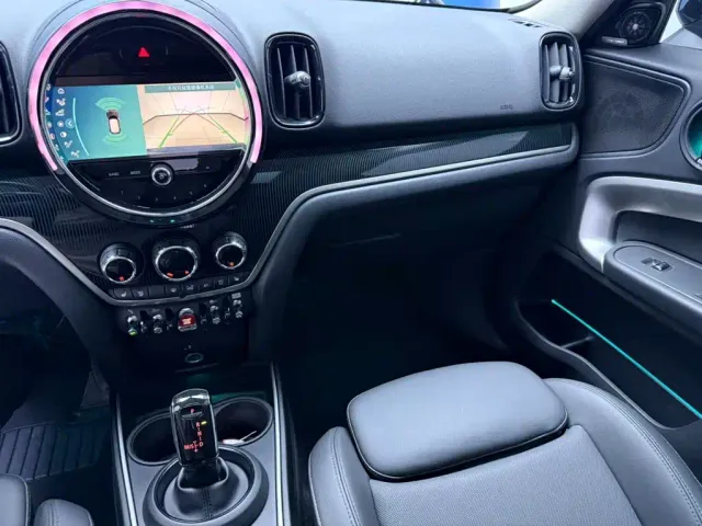 MINI Countryman — Фото автомобиля 12