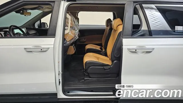 Kia Canival Carnival 4 поколение Дизель 9 мест Prestige — Фото автомобиля 11