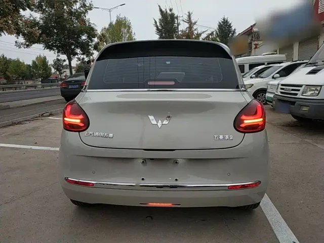 Wuling Bingo — Фото автомобиля 5