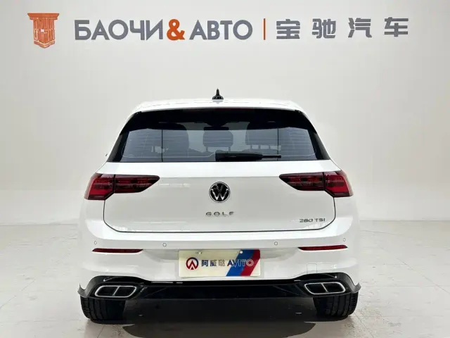Volkswagen Golf — Фото автомобиля 4
