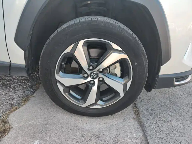 Toyota RAV4 Rongfang Dual Engine E+ — Фото автомобиля 24