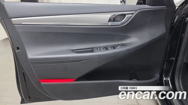 Hyundai Grandeur — Фото автомобиля 24