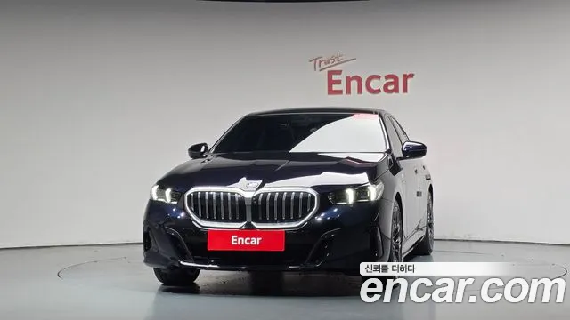 BMW 5 Series G60 — Фото автомобиля 2