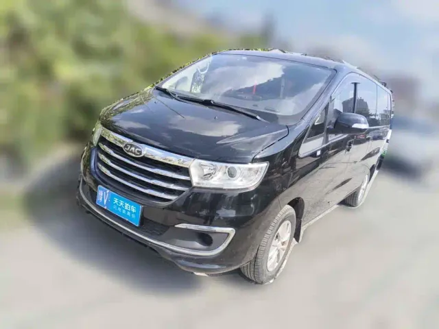 Фотография автомобиля — JAC Refine M3