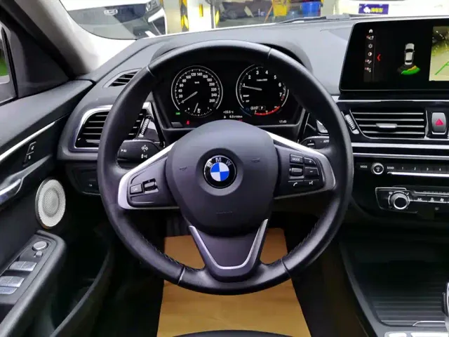 BMW 1 Series — Фото автомобиля 15