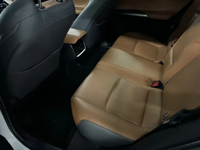 Toyota Venza — Фото автомобиля 9