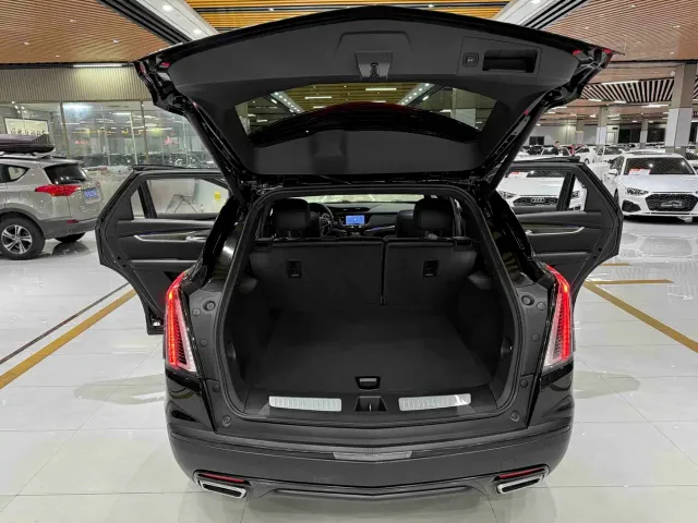Cadillac XT5 — Фото автомобиля 17