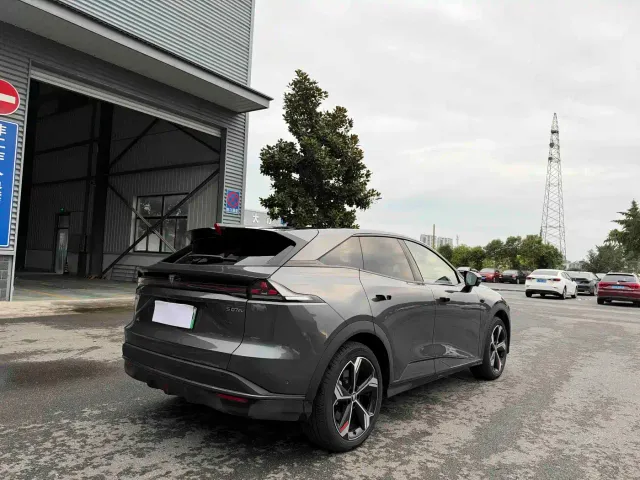 Deepal S07 — Фото автомобиля 3