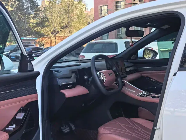 Geely Galaxy L6 — Фото автомобиля 7
