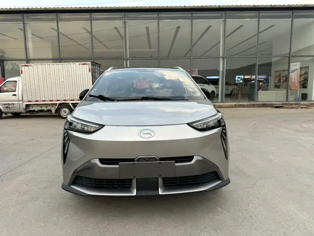 GAC Aion Y — Фото автомобиля 2