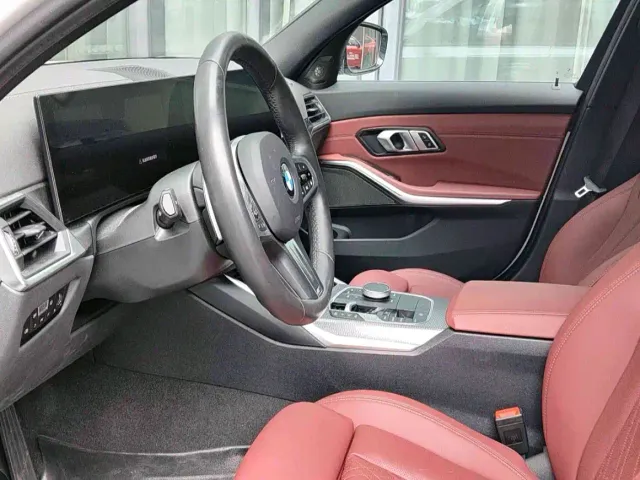 BMW 3 Series — Фото автомобиля 7