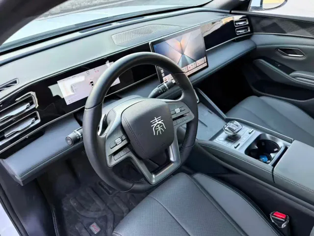 BYD Qin L — Фото автомобиля 15