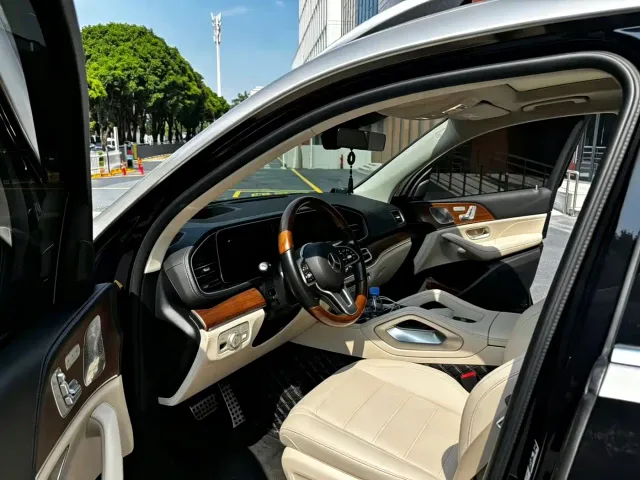 Mercedes-Benz GLS-Class — Фото автомобиля 4