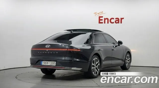 Hyundai Grandeur Grandeur (GN7) 2.5 Бензин 2WD — Фото автомобиля 2