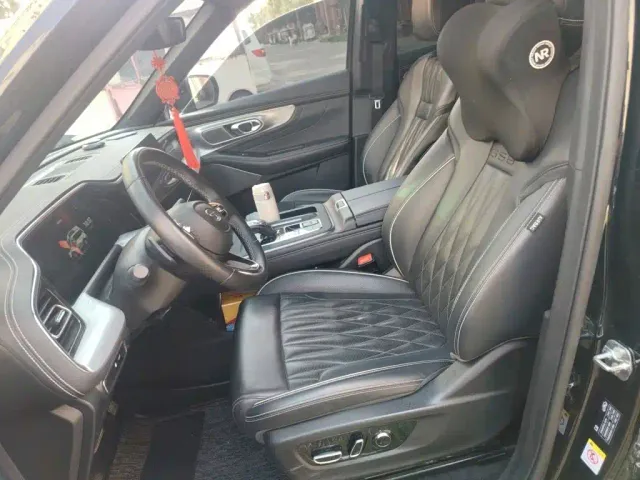GAC Trumpchi GS8 — Фото автомобиля 11