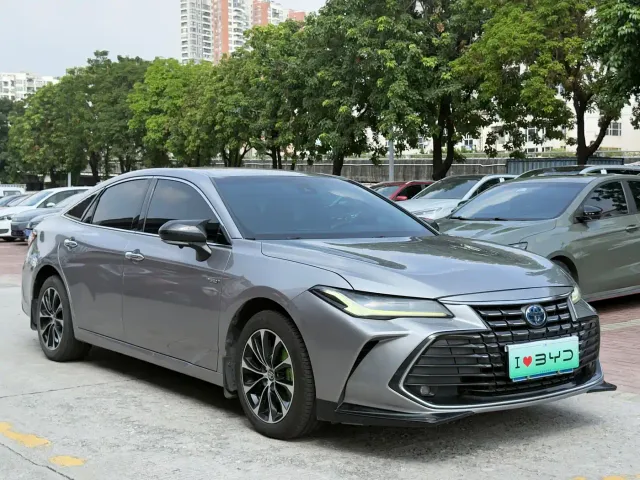 Toyota Avalon — Фото автомобиля 3