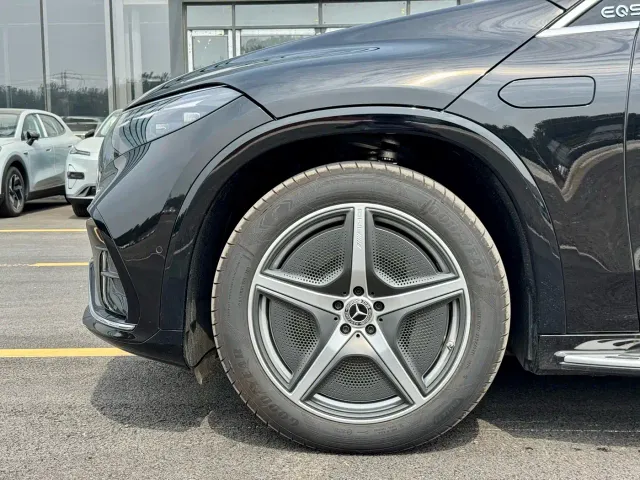 Mercedes-Benz EQS — Фото автомобиля 5
