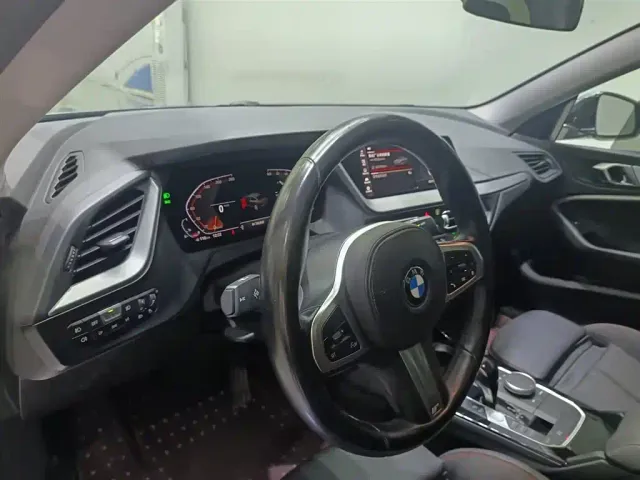 BMW 2 Series — Фото автомобиля 9