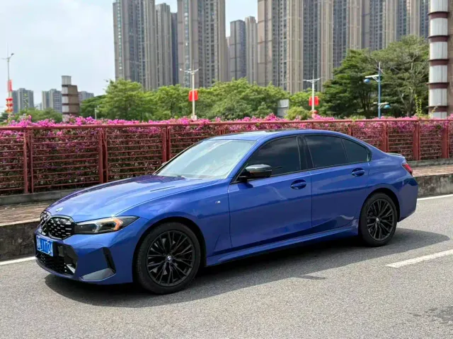 Фотография автомобиля — BMW 3 Series