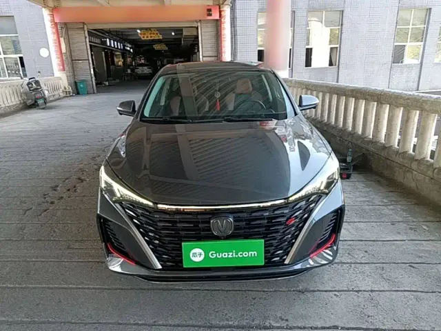 Changan Eado — Фото автомобиля 2