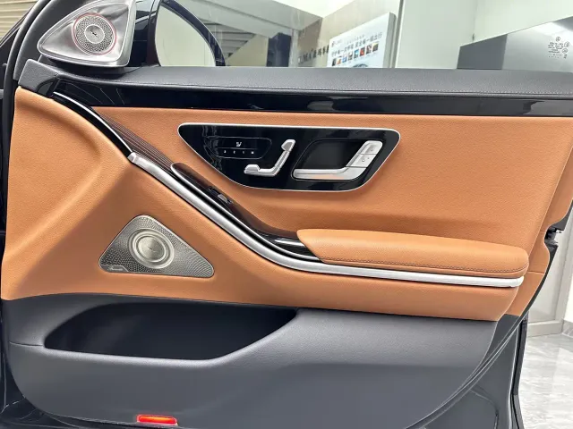 Mercedes-Benz S-Class — Фото автомобиля 26